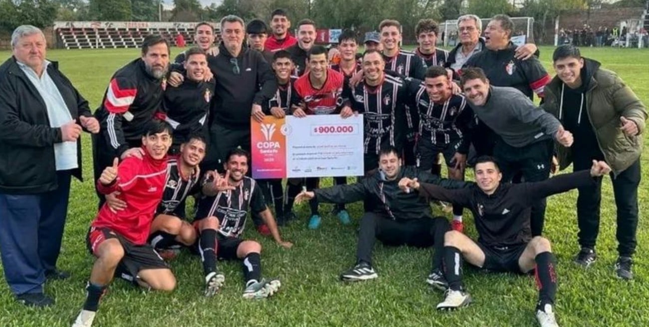 Atlético y Tiro pasó a la tercera ronda