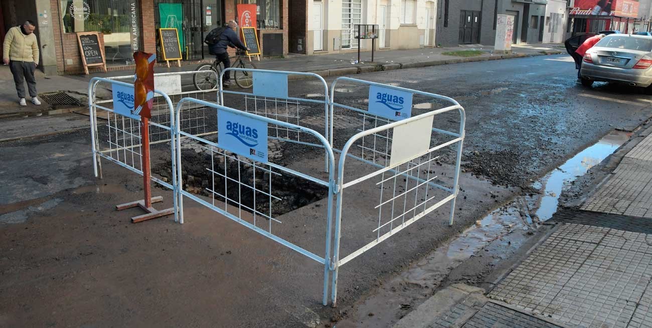 Cortan 10 días el tránsito en la Recoleta para reparar un problema en la red de agua potable