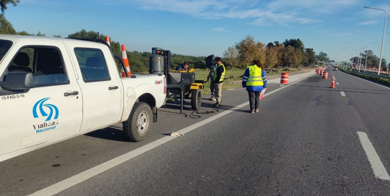 Vialidad Nacional realiza obras de mantenimiento sobre la Autovía 168 