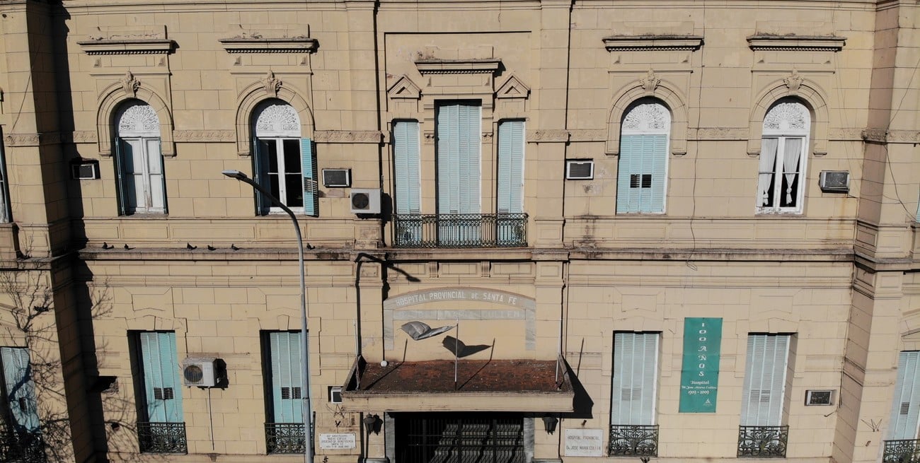 Salió del hospital la mujer policía baleada por su pareja en Coronda