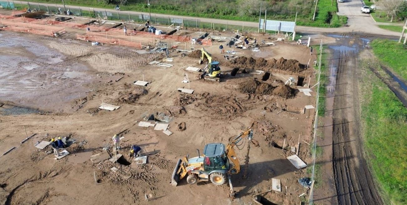 Para el presidente comunal de Hughes la escuela es "la obra" de los últimos años