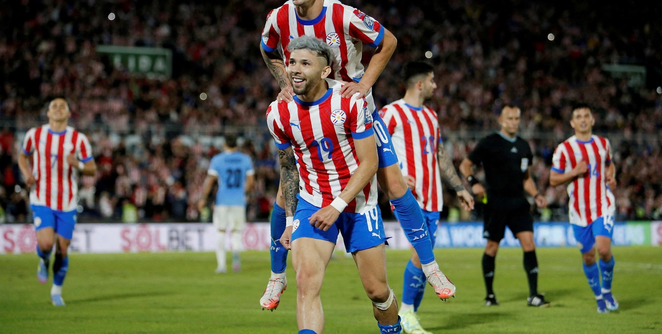 Paraguay dio un nuevo golpe ante Uruguay y empieza a meterse en el Mundial