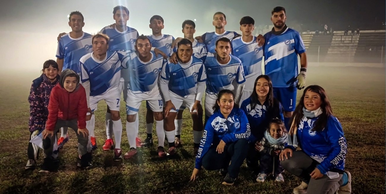 Niebla cerrada y empate abierto: insólito partido de fútbol en Concordia