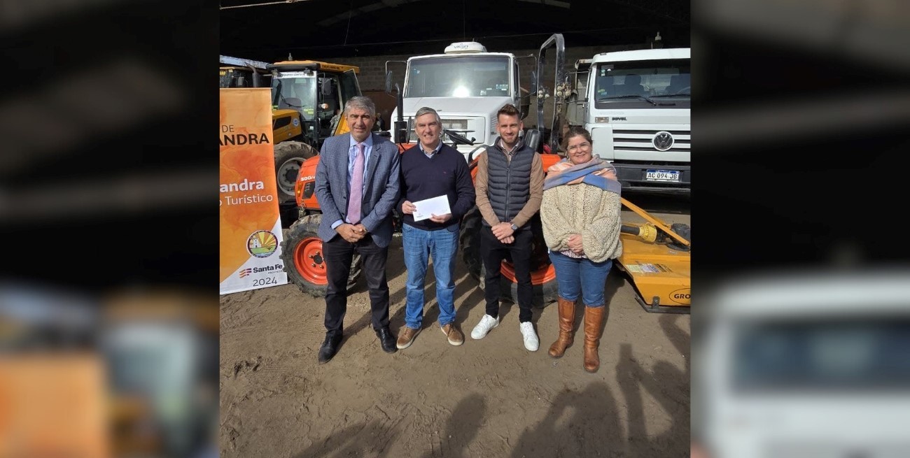 Alejandro Moore: “Seguimos transformando Alejandra, con hechos y mucha
gestión”