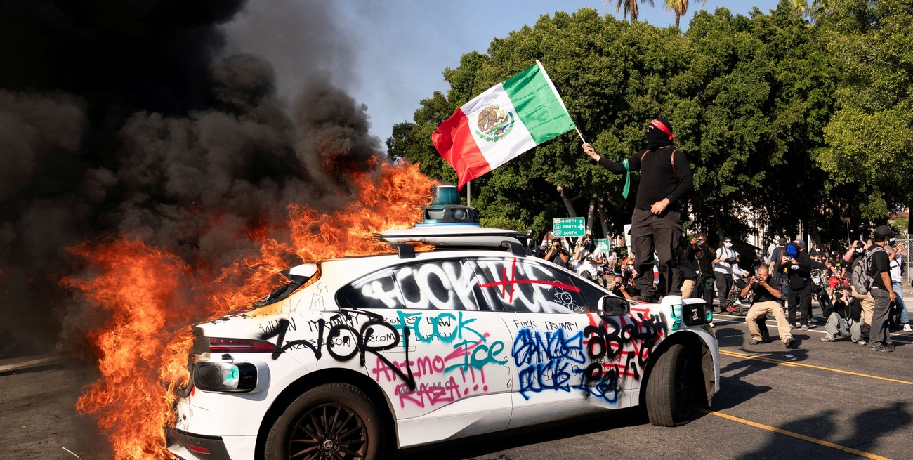 Protestas y tensión en Los Ángeles: 56 detenidos tras redadas migratorias