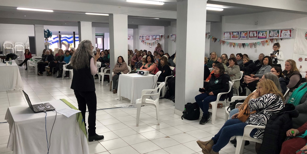 La voz de la tierra: un centenar de mujeres rurales se reunieron para fortalecer su rol en el campo