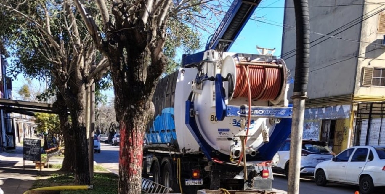 Se rompió otra cañería cloacal en el barrio El Pozo de Santa Fe