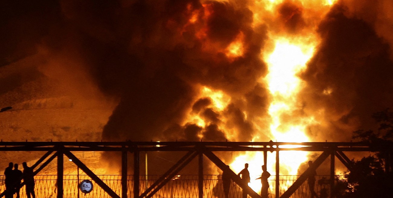 Nuevo pico de tensión: Israel atacó instalaciones nucleares en Irán y hubo represalias