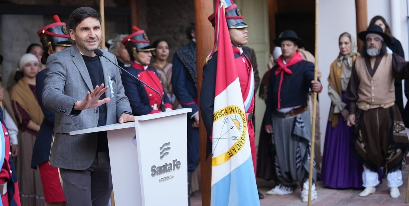 Pullaro exhortó: "No nos dejemos robar la historia por los porteños"