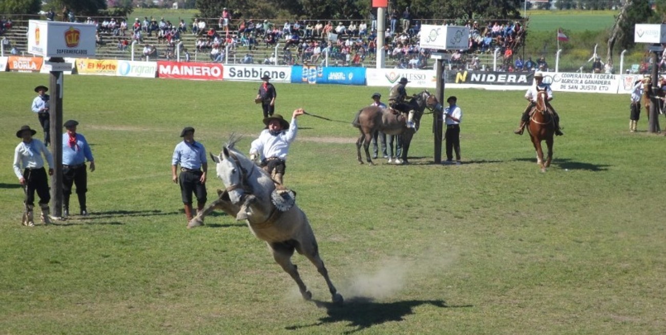 En La Guardia: suspenden un festival de doma y folklore por falta de habilitación