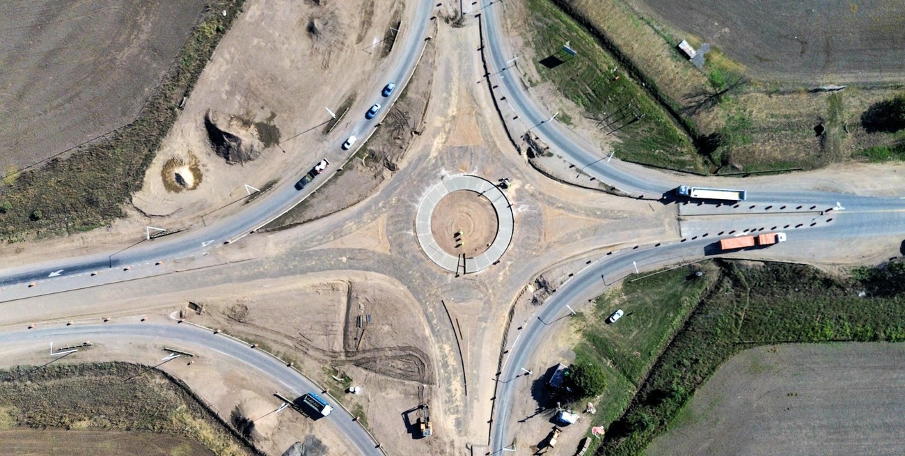 Avanza la construcción de una nueva rotonda en el cruce de rutas provinciales N° 80 y 10
