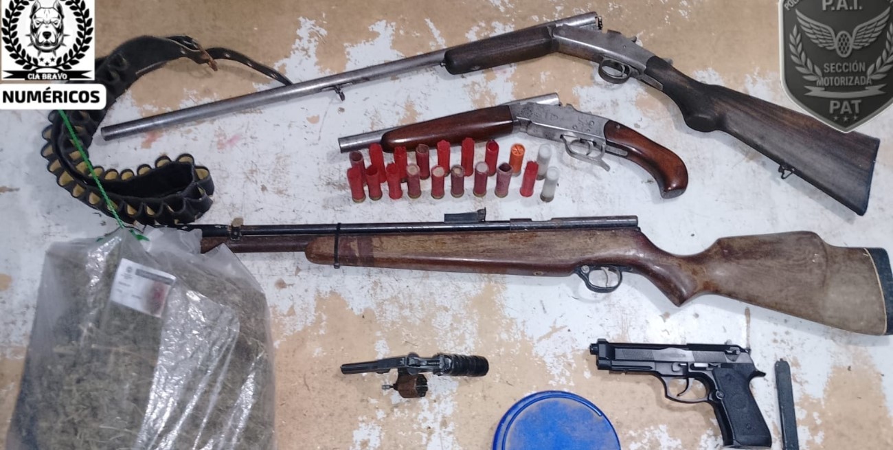 Fueron por un tira-tiros y hallaron un narco barrial con un arsenal