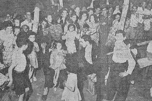 Una multitud cada vez que se hacían los bailes. Archivo El Litoral