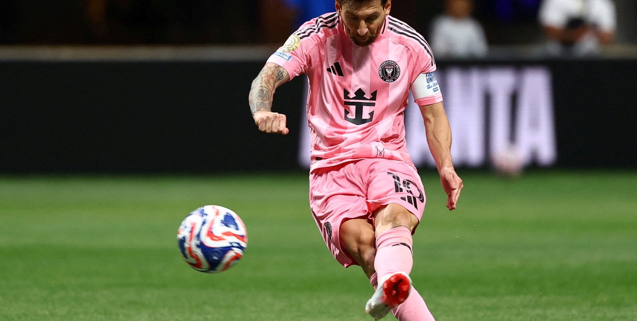 Con un golazo de tiro libre de Messi, Inter Miami derrotó a Porto