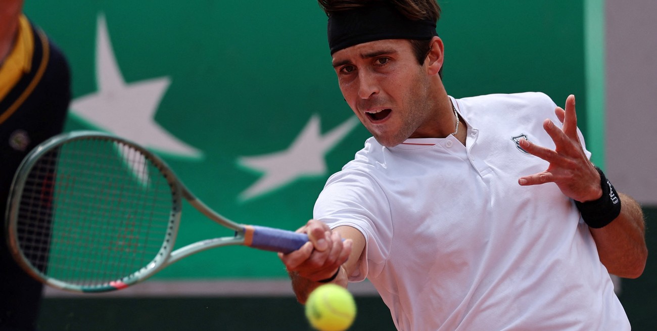 Etcheverry eliminó a Rublev y avanza a cuartos en Alemania