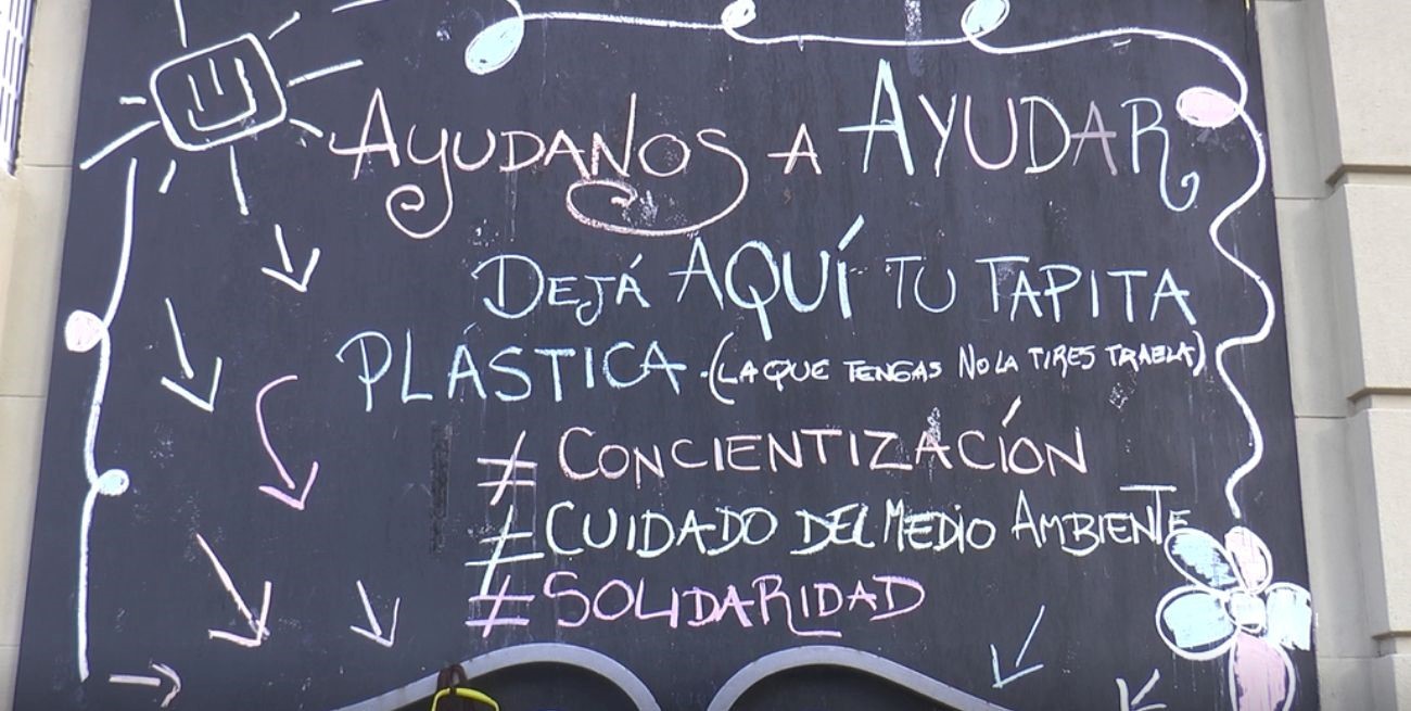 Campaña de tapitas del Colegio IES para ayudar a La Casita de las Madres

