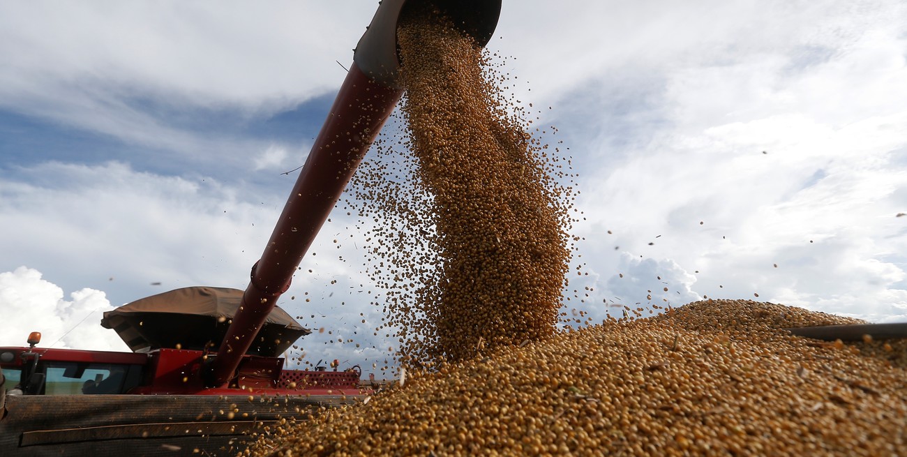 La suba de importaciones reduce el saldo comercial