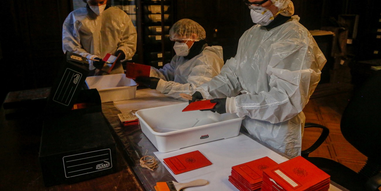 La Corte Suprema de la Nación trabaja sobre el contenido de las cajas nazis
