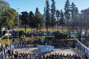 Emotivo acto belgraniano en el Parque Municipal de Venado Tuerto. Foto: MVT