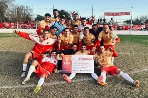 Ferro ganó 2 a 1 y está en octavos de final de la Copa Santa Fe.