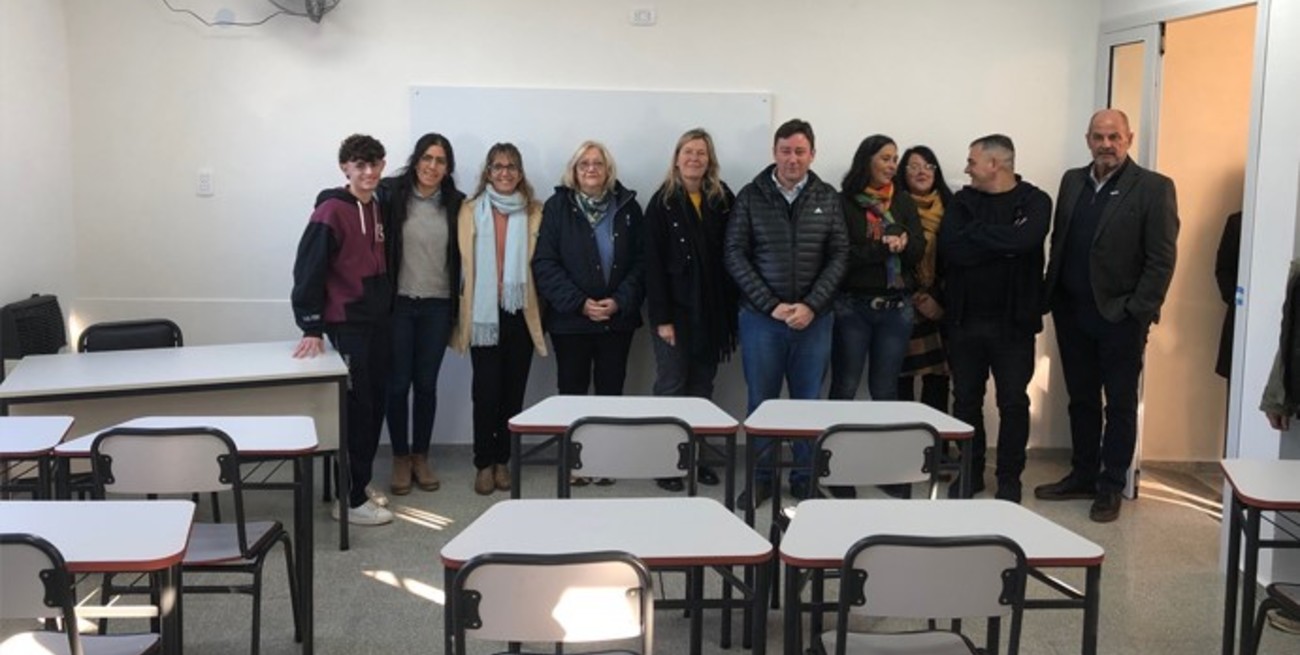 Más chicos en la escuela: inauguraron una nueva aula en Sastre con capacidad para 30 alumnos