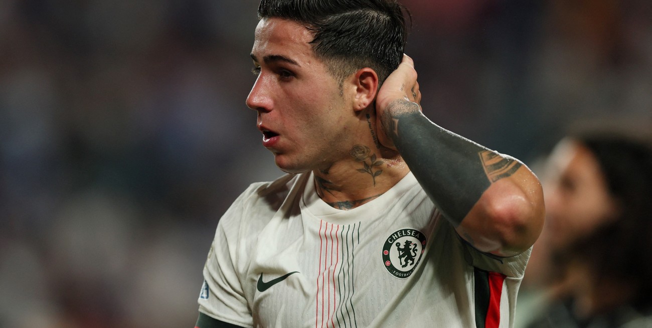 Chelsea de Enzo Fernández le ganó al Esperance y aseguró la clasificación junto a Flamengo