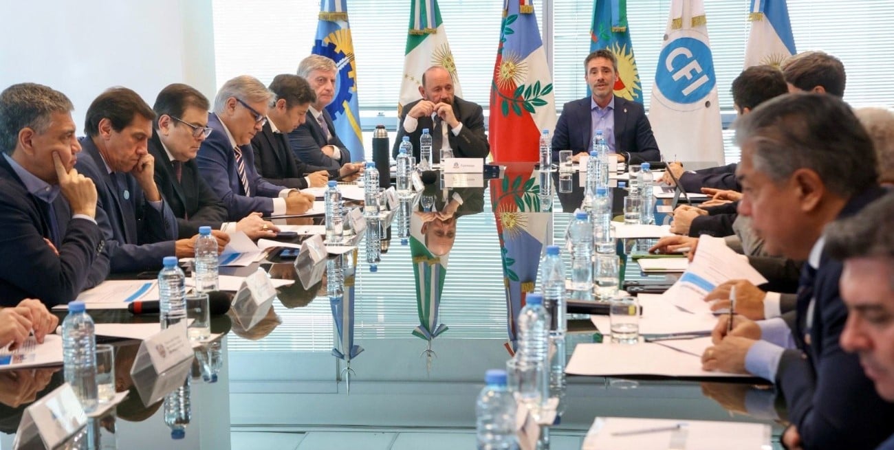 Atado a los resultados electorales, Casa Rosada enfrenta la crisis con los gobernadores