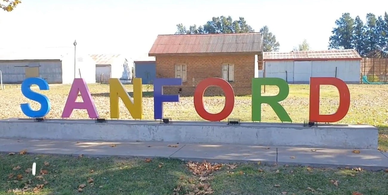 Una avioneta aterrizó en un campo de Sanford sin autorización
