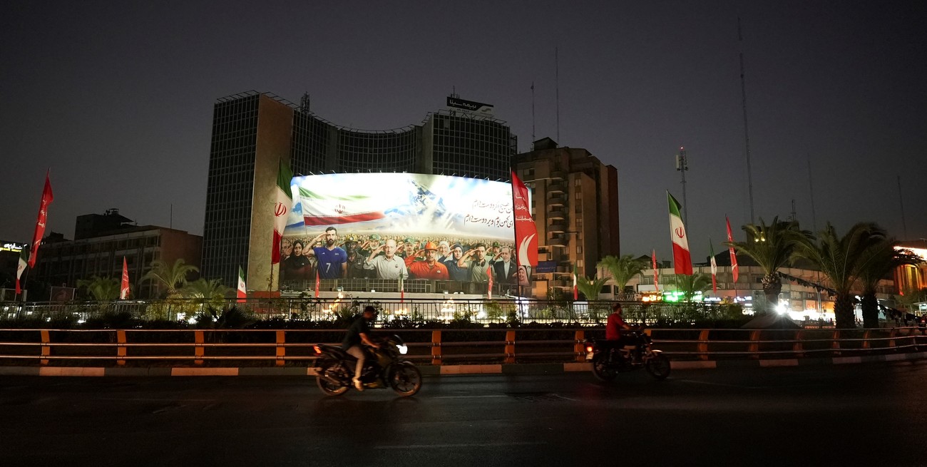 Irán reabre su espacio aéreo y se niega a retomar el diálogo con Estados Unidos