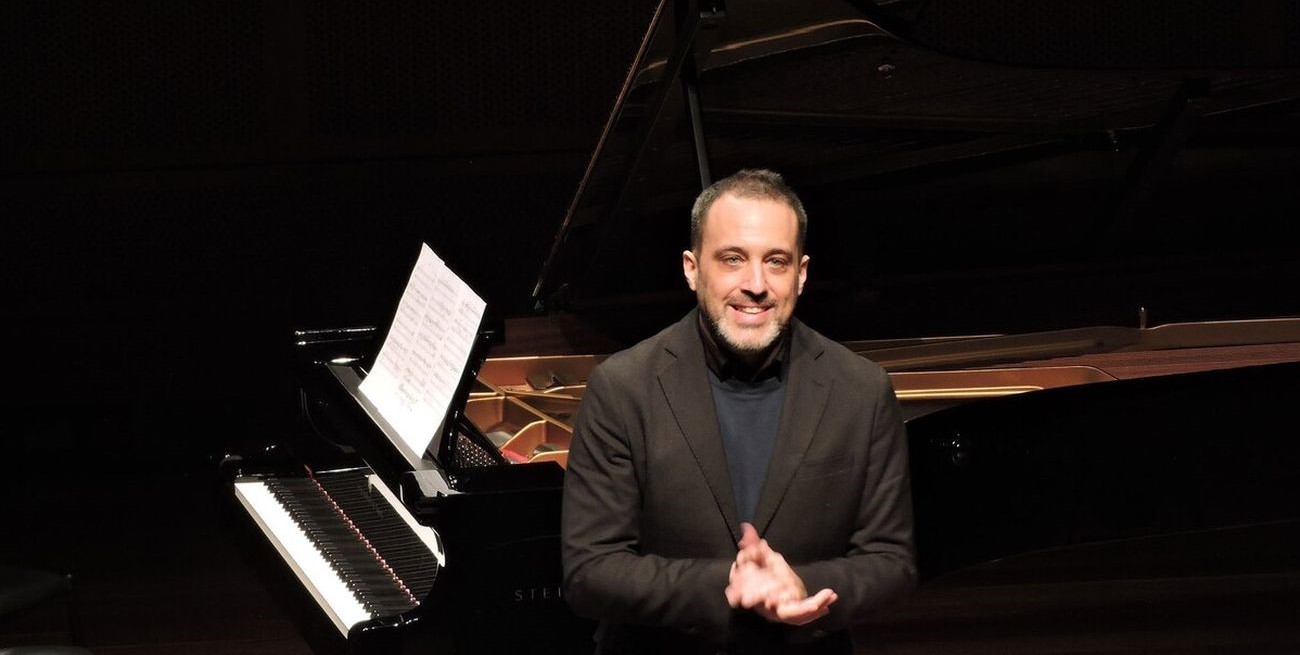 Gabriel Sivak y el arte de decorar el silencio