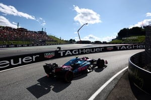 El Red Bull Ring es más que un circuito para Colapinto; es el escenario donde su talento ha brillado con victorias y estrategias audaces. Foto: REUTERS / Jakub Porzycki.