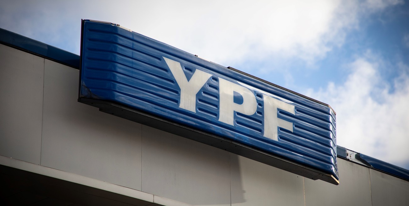 YPF aumentó el combustible 3,5% por impuestos y suba del petróleo: los precios en Santa Fe