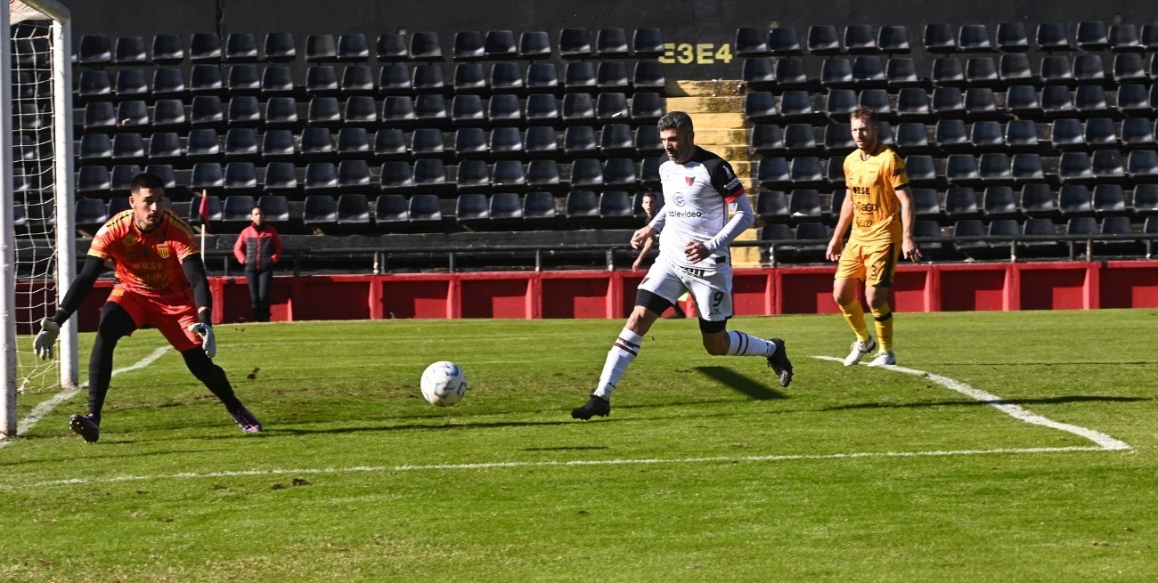 El sol del martes no iluminó las sombras de una noche negra