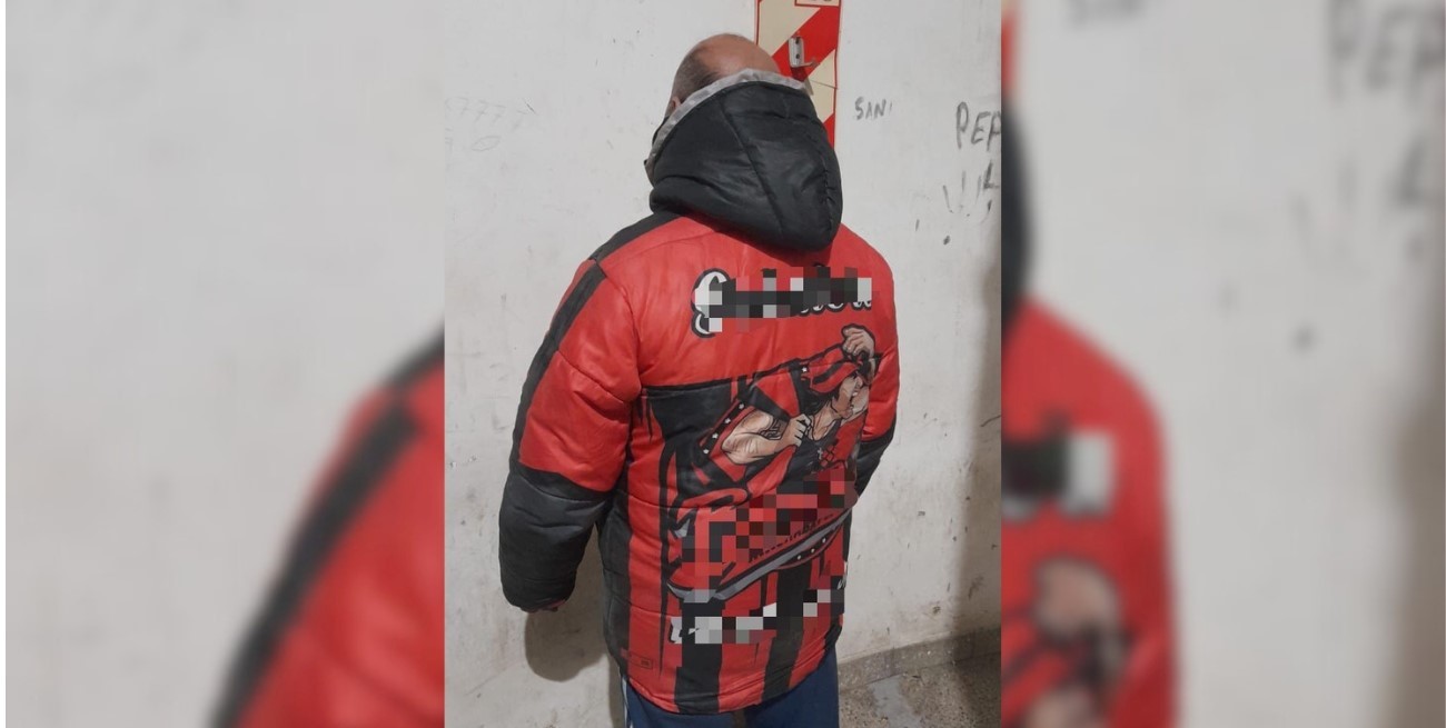 Aprehendido tras arrojar piedras a la policía en los alrededores del estadio de Colón