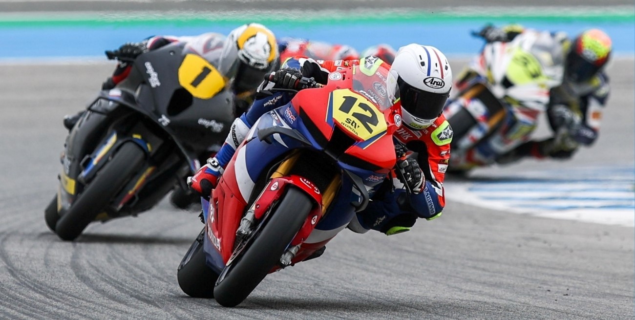 Murió el joven piloto español Borja Gómez tras un accidente en Magny-Cours