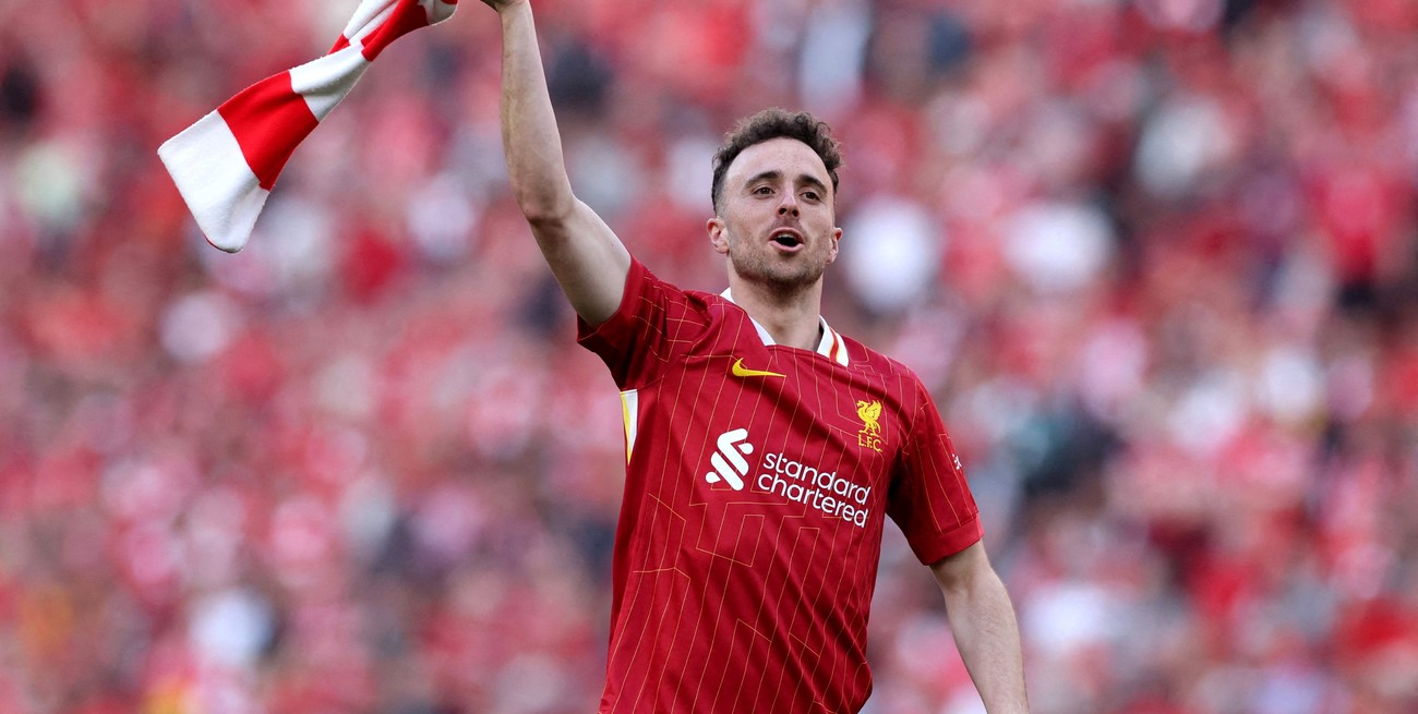 Murió Diogo Jota, futbolista del Liverpool, tras un accidente de tránsito