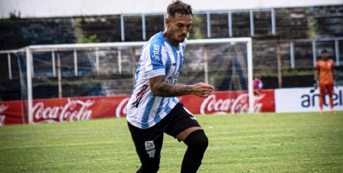 Emiliano Álvarez, la cara nueva de Unión, que espera por otro arquero