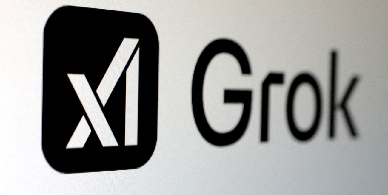 Grok 4: Elon Musk lanza la IA “más inteligente del mundo”