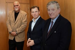 Nahuel Caputto, por A.D.I.R.A; Luis Humberto Tarsitano, por A.R.P.A. ; José Claudio Escribano, por A.E.D.B.A.