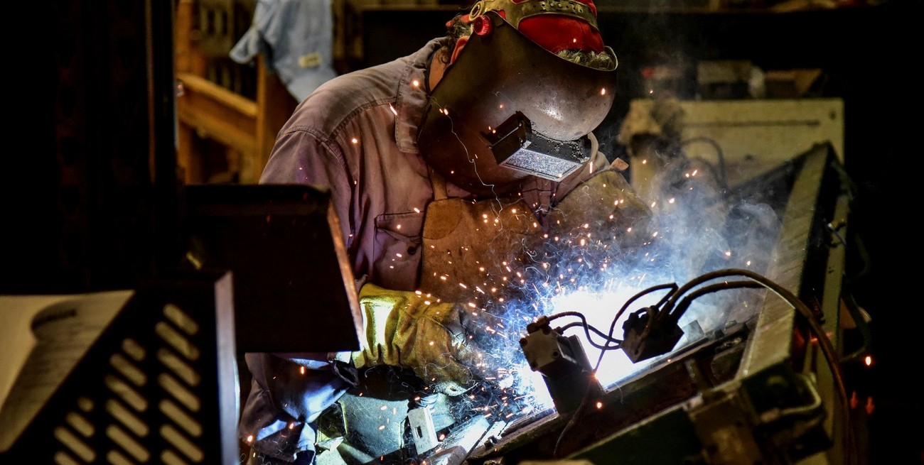 La industria metalúrgica creció en junio pero sigue lejos de los niveles históricos