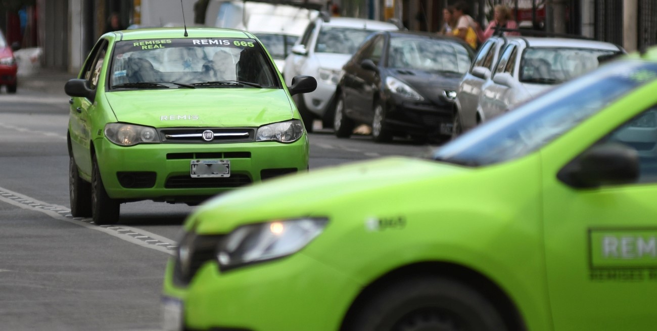 Desde este sábado sube la tarifa de taxis y remises en la ciudad de Santa Fe