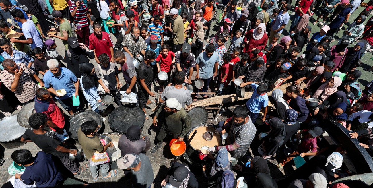 Más de 80 personas murieron por disparos israelíes en Gaza