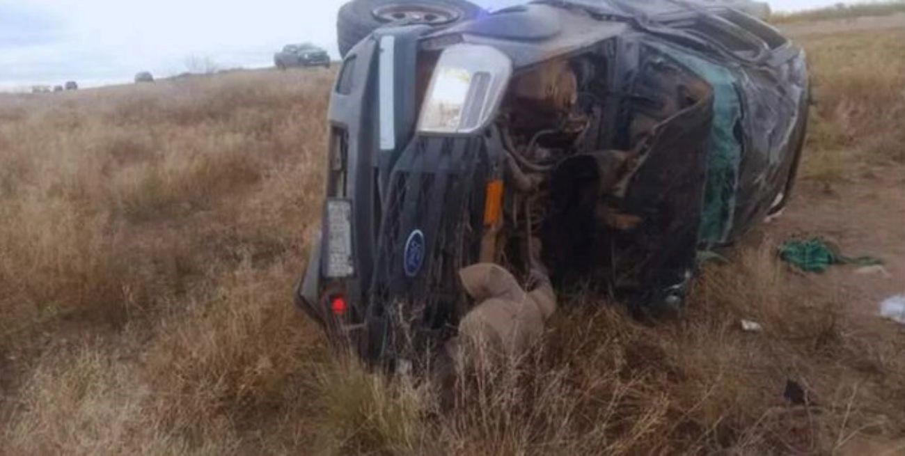 Murió el intendente de Limay Mahuida tras volcar con su camioneta

