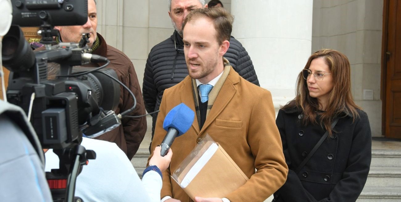 Bryan J. Mayer formalizó 18 propuestas de reforma constitucional en Santa Fe