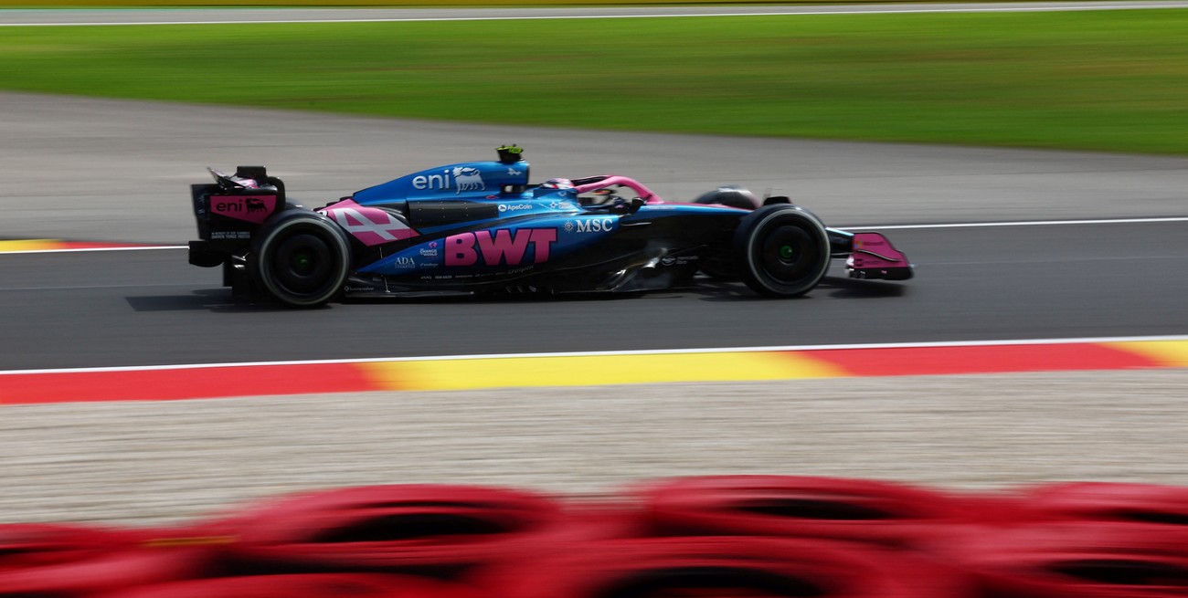 Otro fin de semana para el olvido: Colapinto sufre con el peor auto de la parrilla 