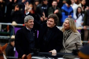 Javier y Karina Milei con Caputo intentan reordenar la gestión económica y política