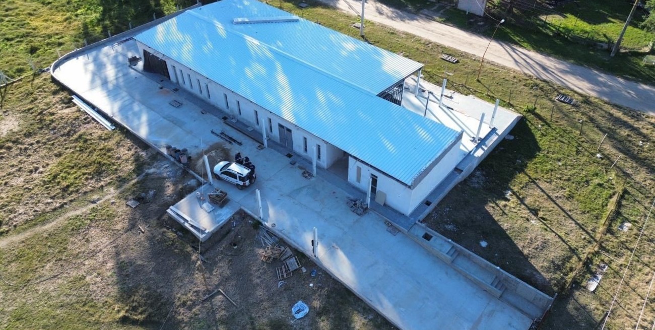 El nuevo Centro de Salud de Arroyo Leyes ya supera el 50 % de avance