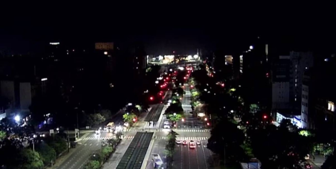 Un apagón masivo dejó sin luz a casi medio millón de usuarios en Buenos Aires