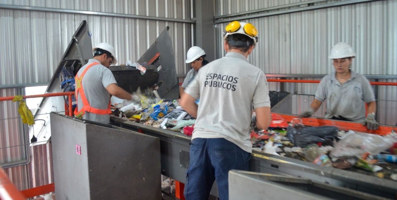 Residuos: Provincia entrega equipamiento para promover la economía circular en 14 localidades