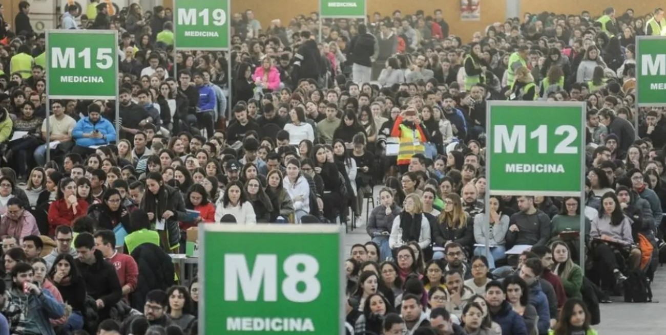 Denuncia de fraude en residencias: la UNL defiende a nueve egresados que deberán revalidar su examen